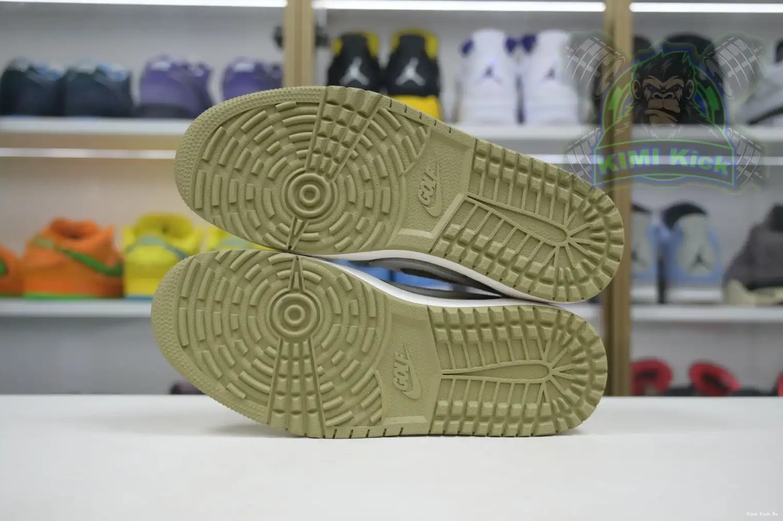 6.0 x Low Golf Jordan 1 Kimikick  Scott Air Travis 0801